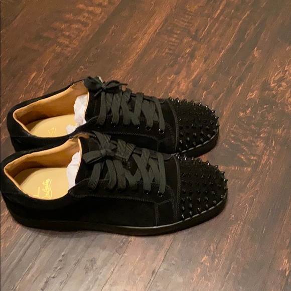 shoes - Picture 3 of 7